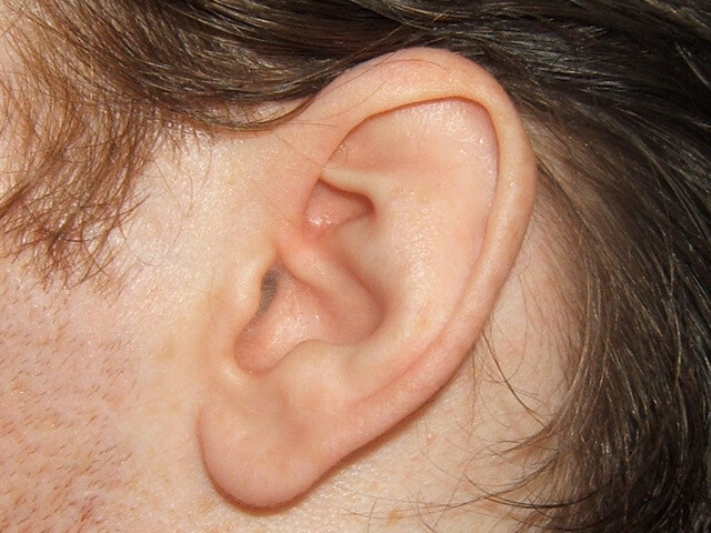 Jakie naturalne sposoby pozwalają na pozbycie się szumu w uszach?